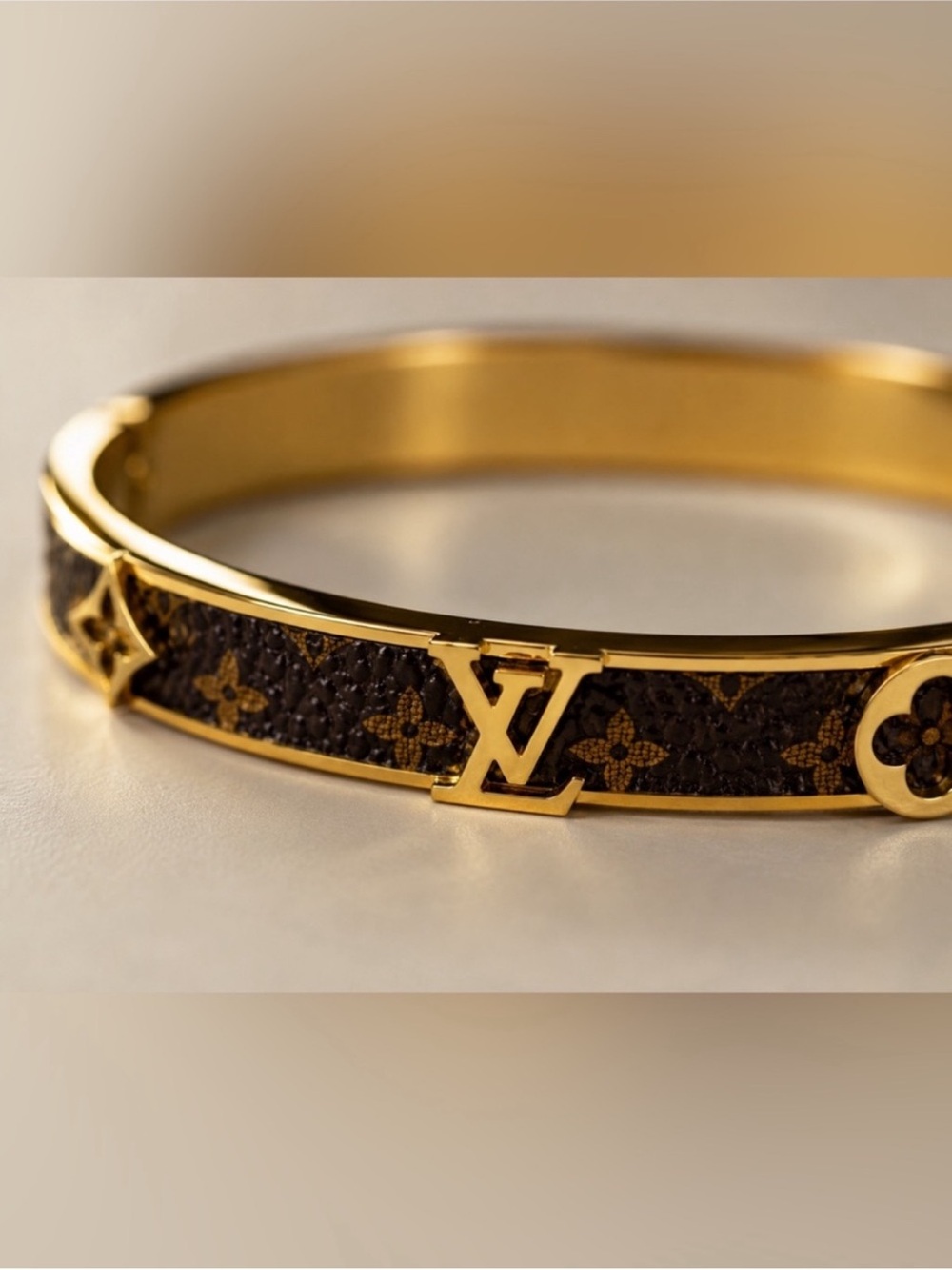 18K Gold and Brown Monogram Hinged Bangle Bracelet - Picture 4 of 8